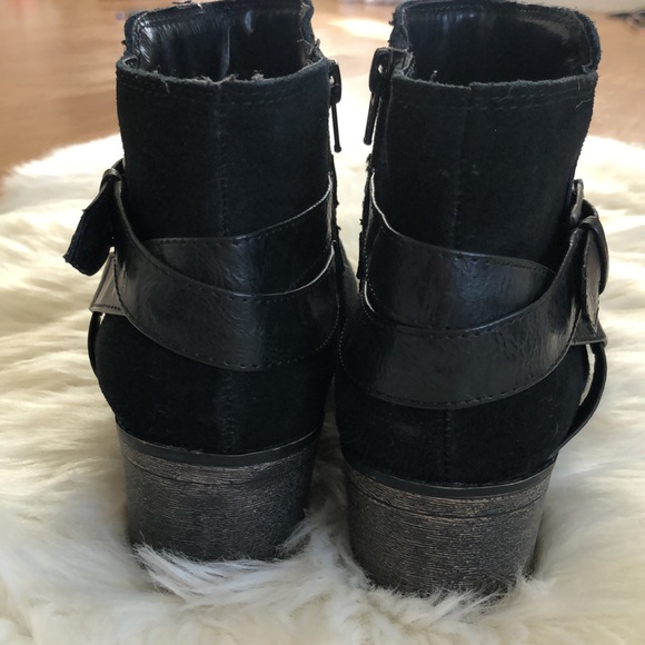 White Mountain Booties NWOB HP! 🥳 - Picture 5 of 7